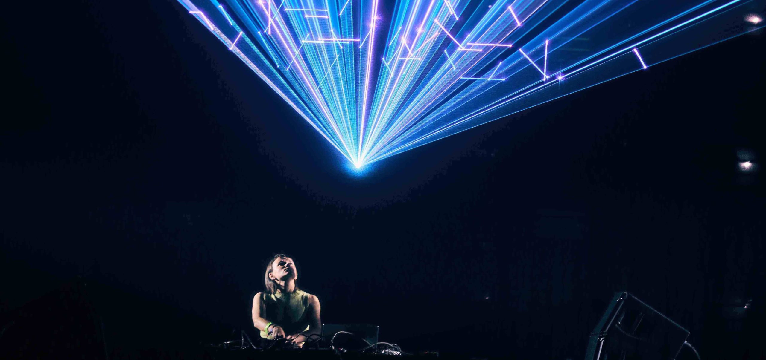 MUTEK23_20220827_MYRIAM-BLEAU_BRUNODESTOMBES_34-lo